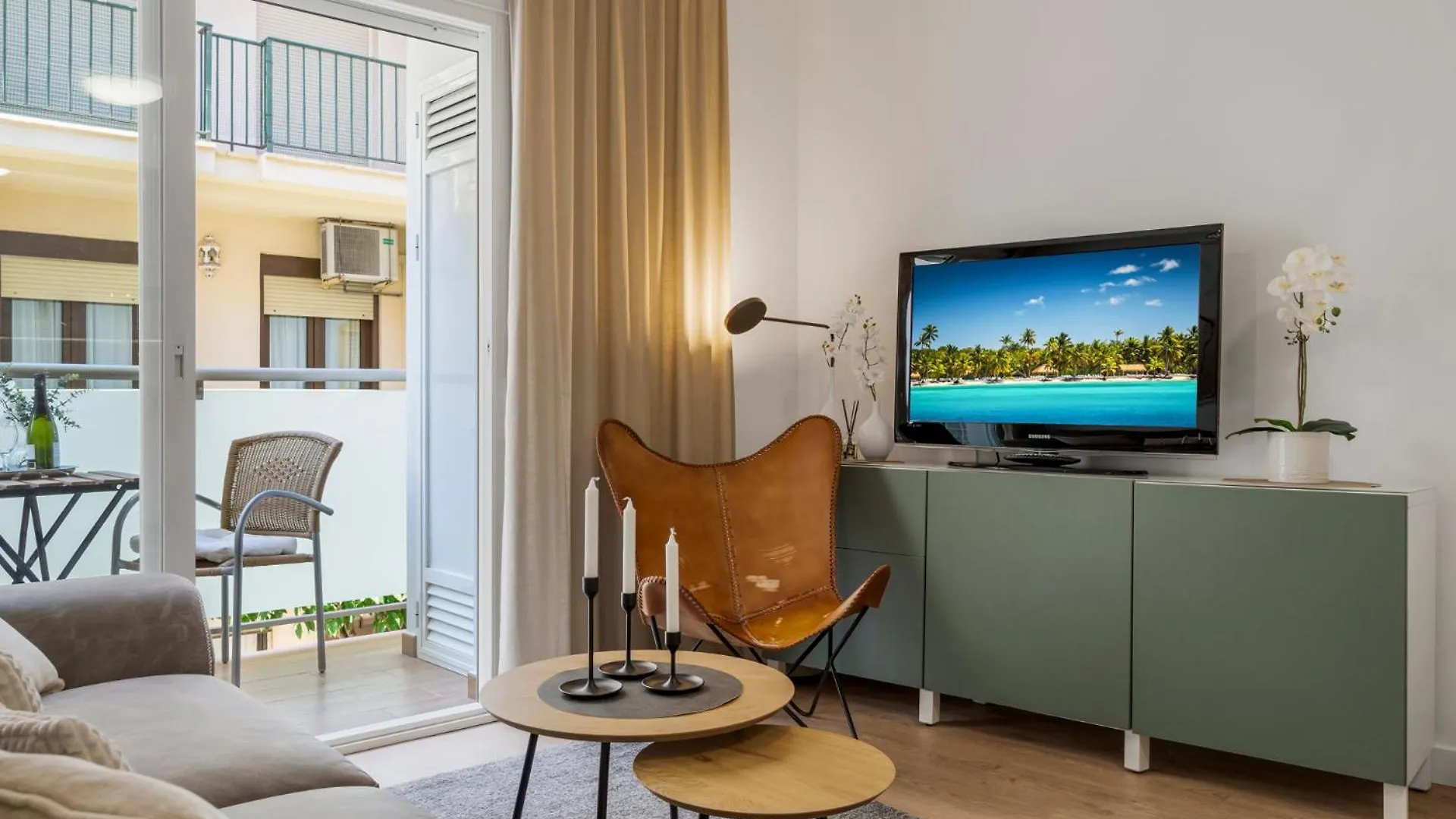 Central And Cozy Near The Beach By Costarentals - Ref 117 丰希罗拉